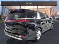 2022 Kia Carnival LX FWD