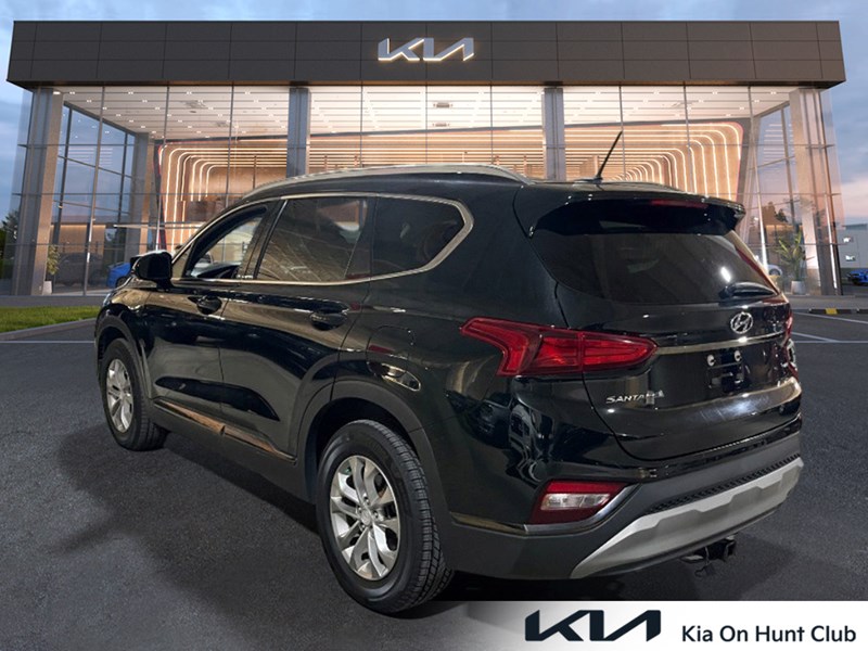 2019 Hyundai Santa Fe 2.4L Essential AWD w/Safety Pkg/Dk Chrome Accent