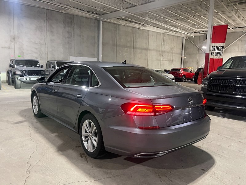 2021 Volkswagen Passat Highline Auto