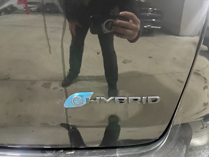 2022 Chrysler Pacifica Hybrid Limited