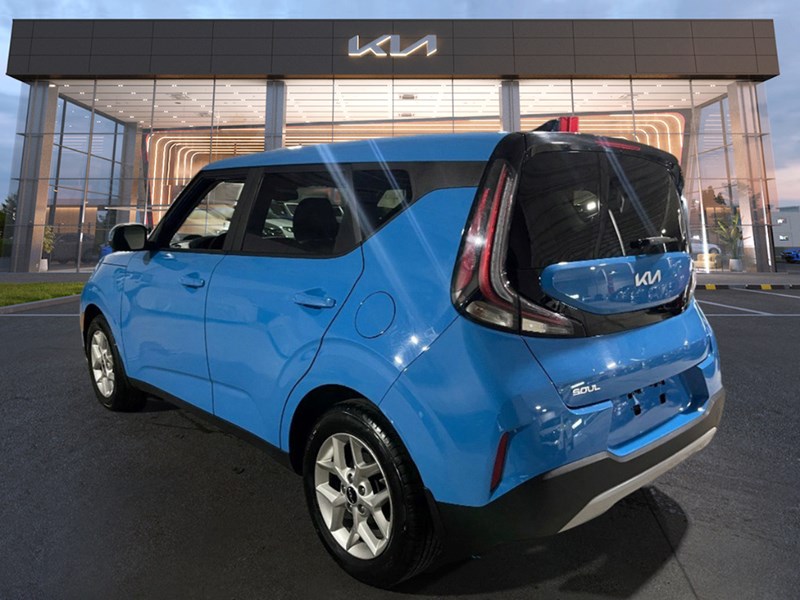 2023 Kia Soul EX IVT