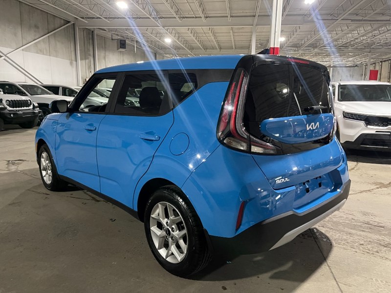 2023 Kia Soul EX IVT