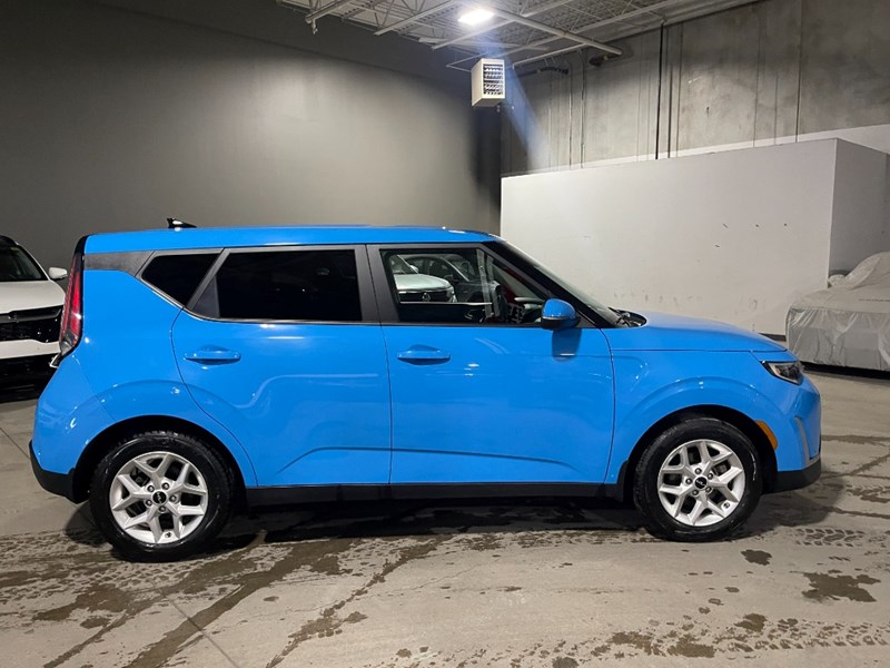 2023 Kia Soul EX IVT