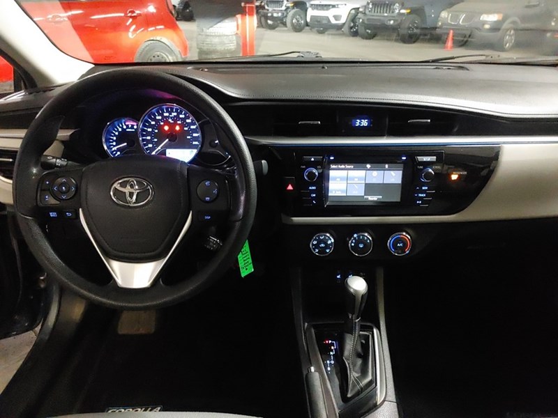 2016 Toyota Corolla 4dr Sdn CVT LE